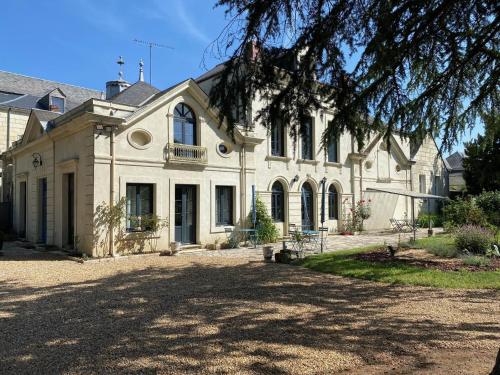 Le Castel de Bréhémont