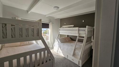 Postel nebo postele na pokoji v ubytování Selenas @ Culburra Beach