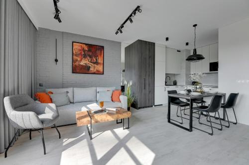 Flatbook - City Center Apartments Doki Living