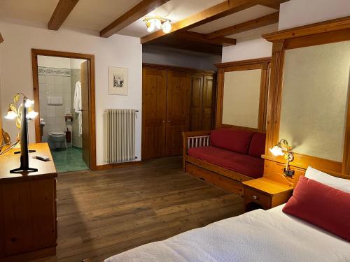 Galería fotográfica de KAISERKRONE CHARMING RETREAT en Dimaro