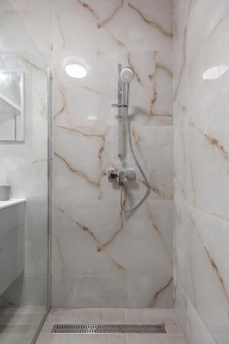 Un baño de Gems of Budapest - Emerald Suite
