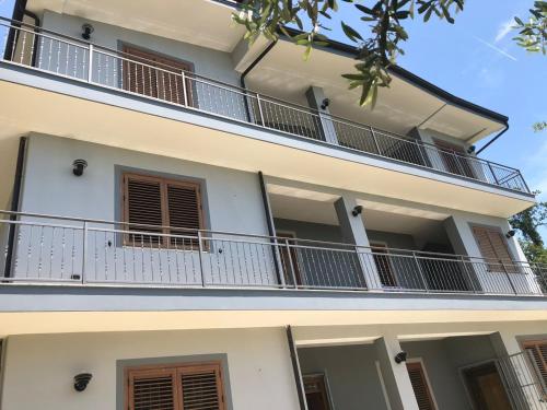 Fotografie z fotogalerie ubytování Fabio Apartments Gjiri i Lalzit v destinaci Durrës