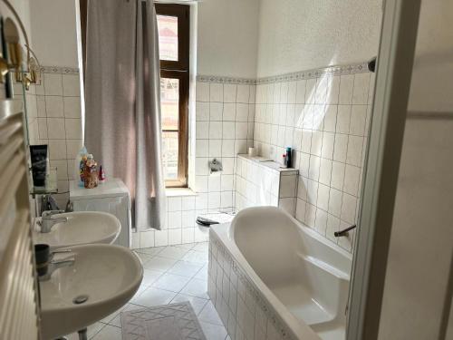 Kupatilo u objektu Piano Appartment Halle - Netflix - Free WiFi 5