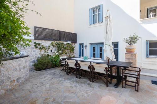 Φωτογραφία από το άλμπουμ του Luxury Villa Marnasa στις Σπέτσες