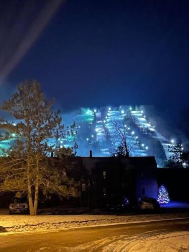 Φωτογραφία από το άλμπουμ του Virgil Mountain View σε Virgil