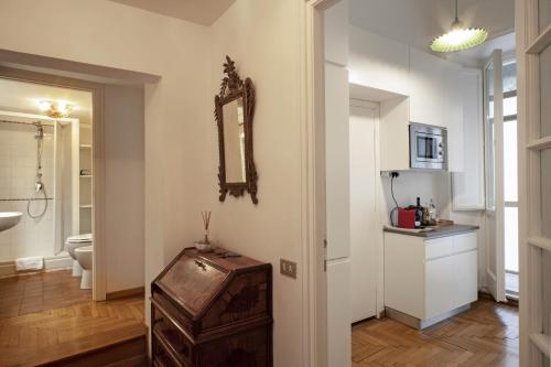 Trevi Fountain Apartment