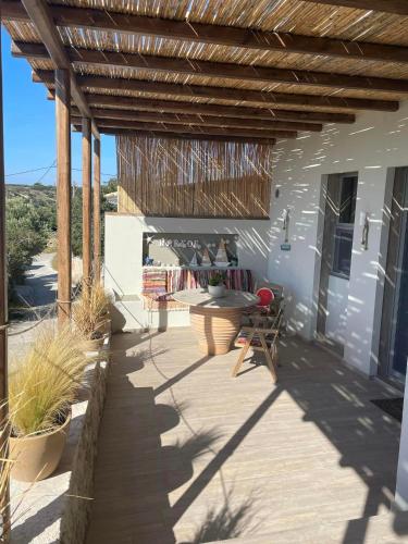 Balkoni atau teres di Markos Home
