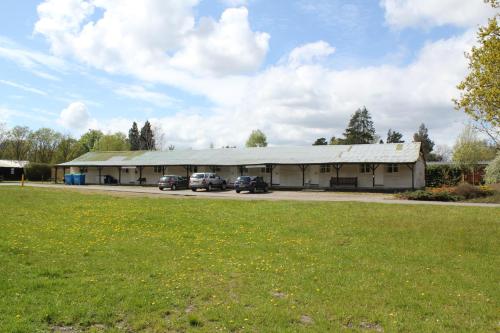 St George's Lodge, Bisley