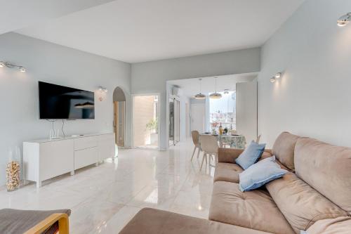 Beautiful bungalow in Island Village