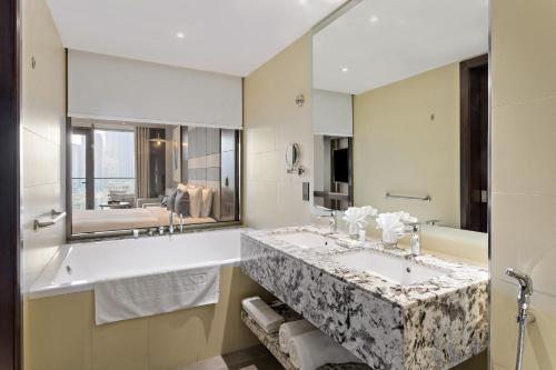 Un baño de Ramee Dream Hotel Downtown