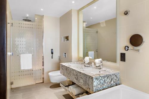 Un baño de Ramee Dream Hotel Downtown