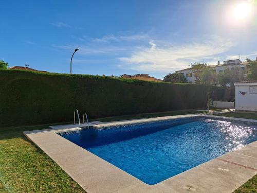 Zdjęcie z galerii obiektu Apartamento con encanto y vistas al mar w mieście Torre de Benagalbón