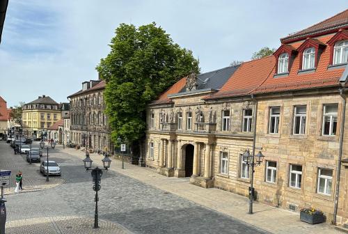 an old street in a city with buildings at Wohnung in Bayreuths schönster Straße in Bayreuth