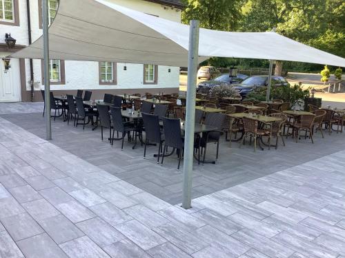Gallery image of Waldhotel Machtemesmühle in Preischeid