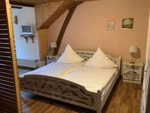 Gallery image of Waldhotel Machtemesmühle in Preischeid