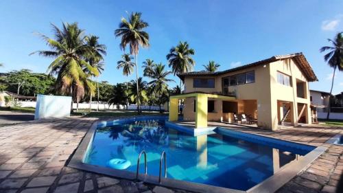 Casa para 8 pessoas com piscina em frente a praia