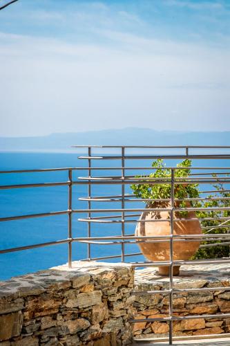 Γενική θέα στη θάλασσα ή θέα στη θάλασσα από  αυτή η βίλα
