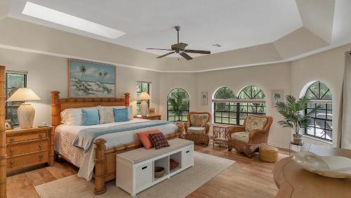 Your Manatee and Scalloping Adventure Retreat, Crystal River (updated