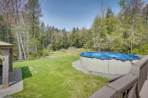 Taman di luar 6 Mi to Hunter Mtn Tannersville Retreat with Pool