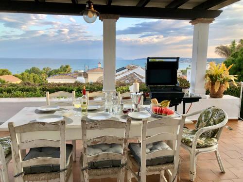 Mikaela Beach House Estepona Marbella Malaga