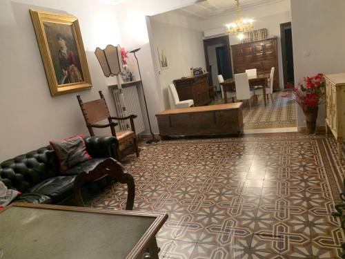 Khu vực ghế ngồi tại casa contessa rinaldi