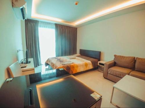 Fotografie z fotogalerie ubytování Apartments on the beach in Club Royal Pattaya north v destinaci Pattaya North