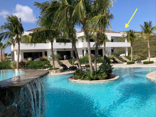 Blue Bay Penthouse REEF 5, BEACH GOLF POOL DIVE with OCEAN View