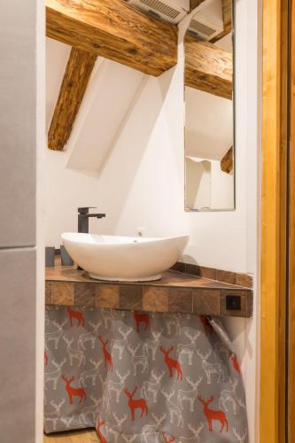 Ένα μπάνιο στο Bed & Breakfast - K2 Brunnen Haus