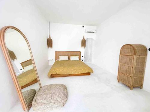 Renovated 2BD Oasis with POOL – CasaEra in Seminyak main hub