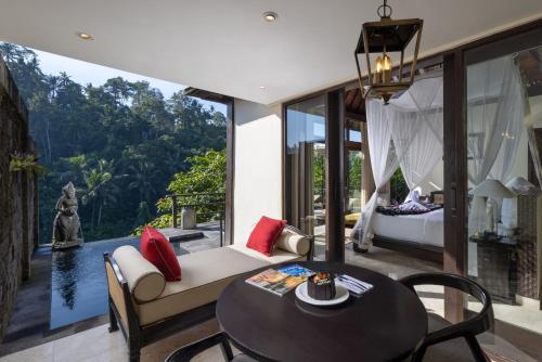 The Kayon Valley Resort — Pool view