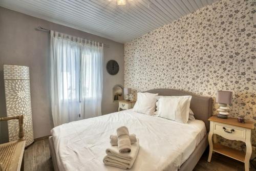 NEW 2-bed Central Cannes Apt photo 11