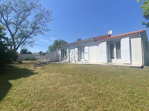 Maison 6 pers. avec jardin et terrasse, proche plage et forêt, animaux admis, ménage inclus - FR-1-246A-183