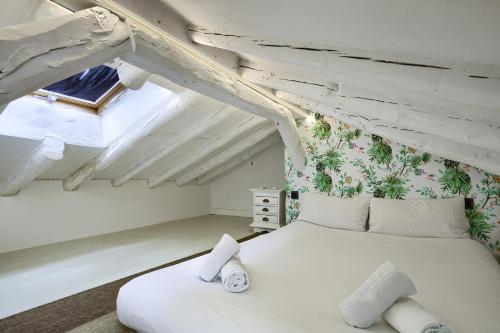 Sol Attic – in the Center of Madrid