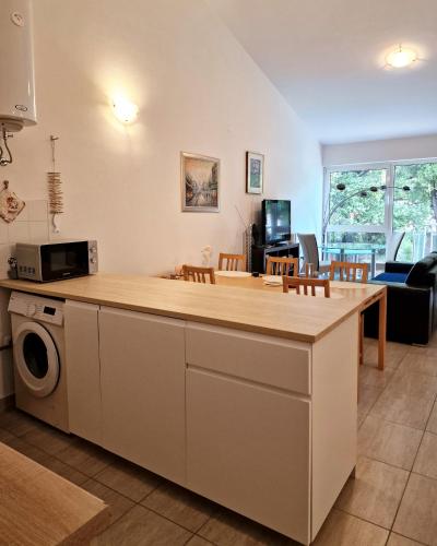Blue Seagull - Seafront Holiday Home