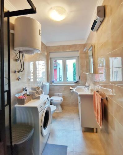 Foto Honeycomb Apartment Split - FREE PARKING 3