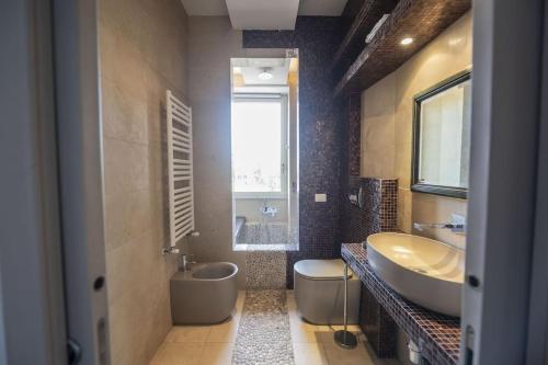Testaccio Luminous and Large Apartment