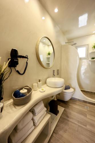 Ένα μπάνιο στο Villa nectar 2 bedrooms 4 pers with Jacuzzi by MPS