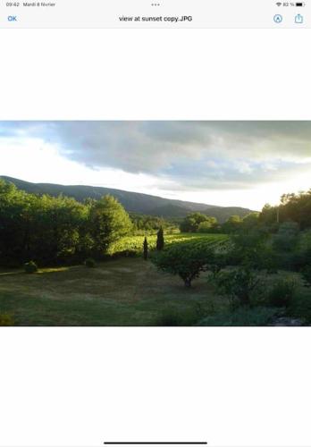 Photo de la galerie de l'établissement Magnifique villa avec piscine dans le Luberon, à Ménerbes