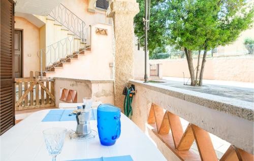 Amazing Apartment In Mudizza, Valledoria With 2 Bedrooms