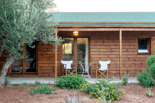 Oikos Wooden Retreat