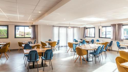 Restaurace v ubytování ibis Styles Fougeres