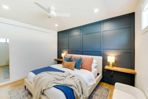 Ένα ή περισσότερα κρεβάτια σε δωμάτιο στο The Lofts on 89 Condo Near Bridger Natl Forest!