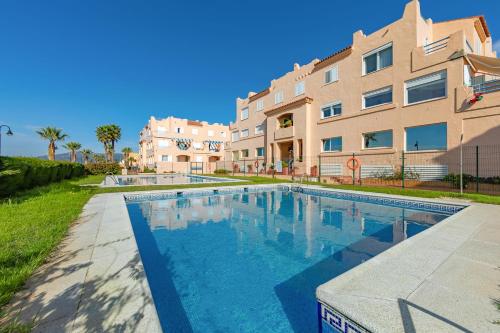 Beachfront, pool, terrace & WIFI - *SimplyTarifa*