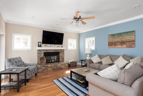 Posezení v ubytování 3076 Seabrook Village Drive