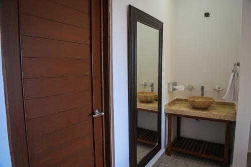 Koupelna v ubytování Hotel Alux