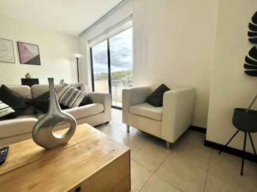 Spacious & Stylish- (Avenida Escazu/CIMA) #15