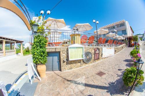 Balkón nebo terasa v ubytování Jasmine Hotel & Apartments