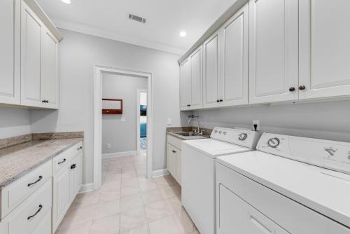 Dapur atau dapur kecil di 2923 Baywood