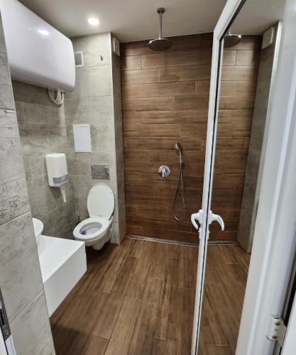 A bathroom at Colonel apartment Luxury