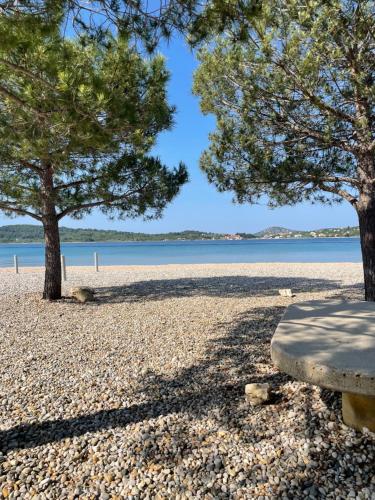 Φυσικό τοπίο κοντά σε αυτή η παραθεριστική κατοικία